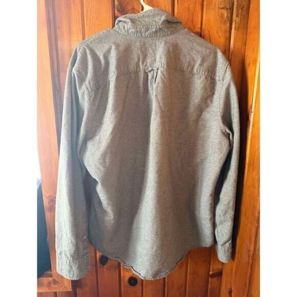 American Eagle Gray Button up Size XL - Picture 2 of 3